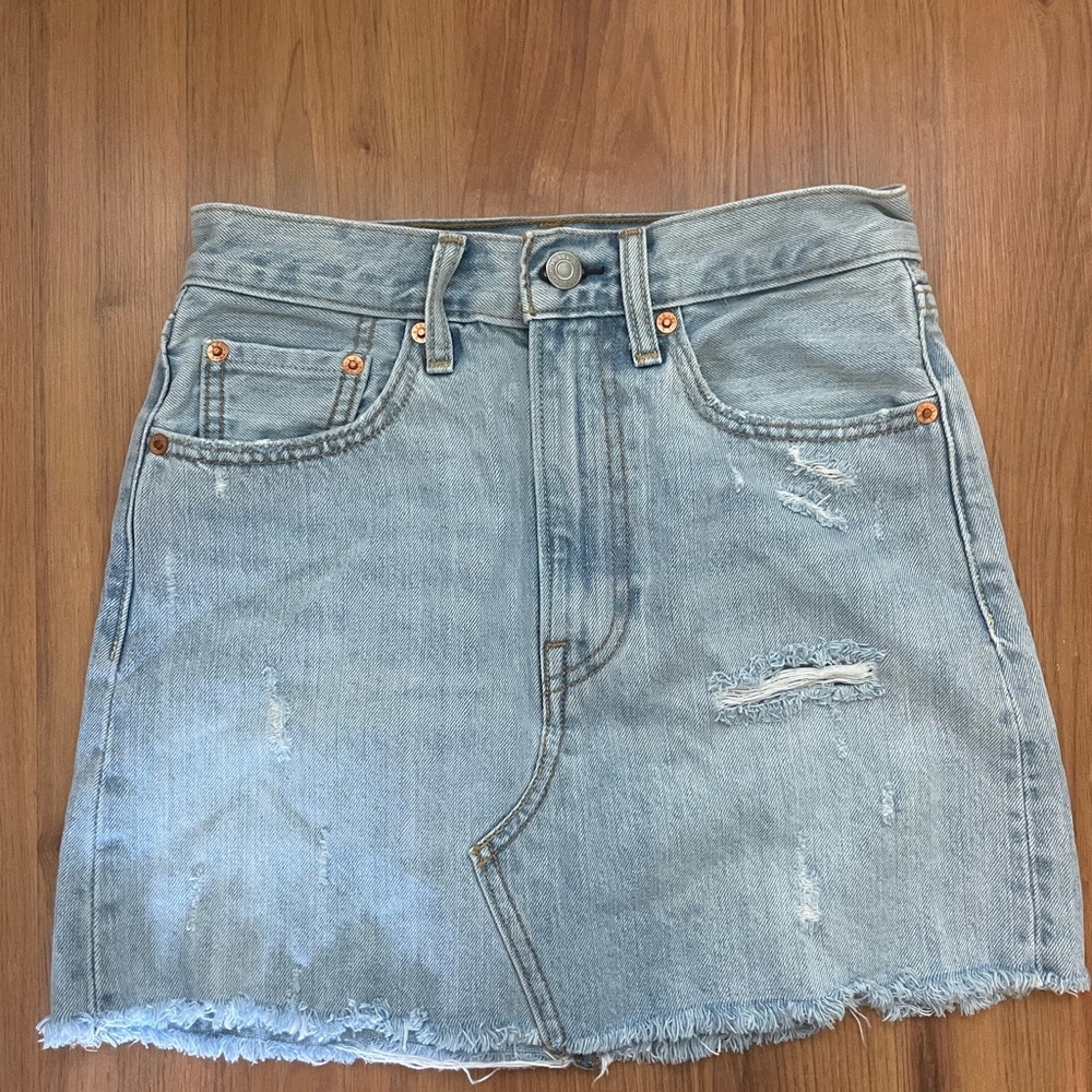 Levi’s Denim Mini Skirt